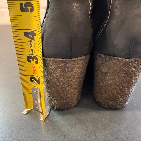 Timberland sz 9.5 monogram Wallaby black leather wedge booties - Picture 11 of 13